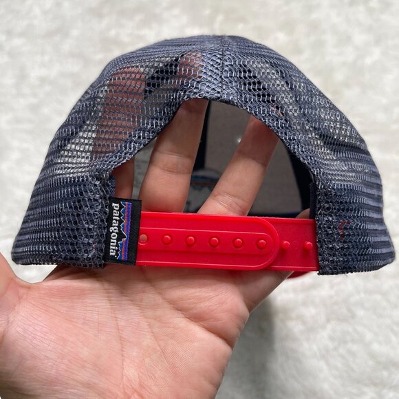 Patagonia Unisex Red White Fitz Roy Bear Mesh Trucker Hat One Size - Picture 3 of 7